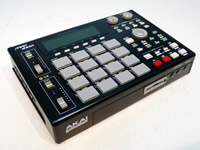 サンプラー　AKAI MPC1000