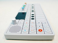 電子楽器　Teenageengineering　OP-1